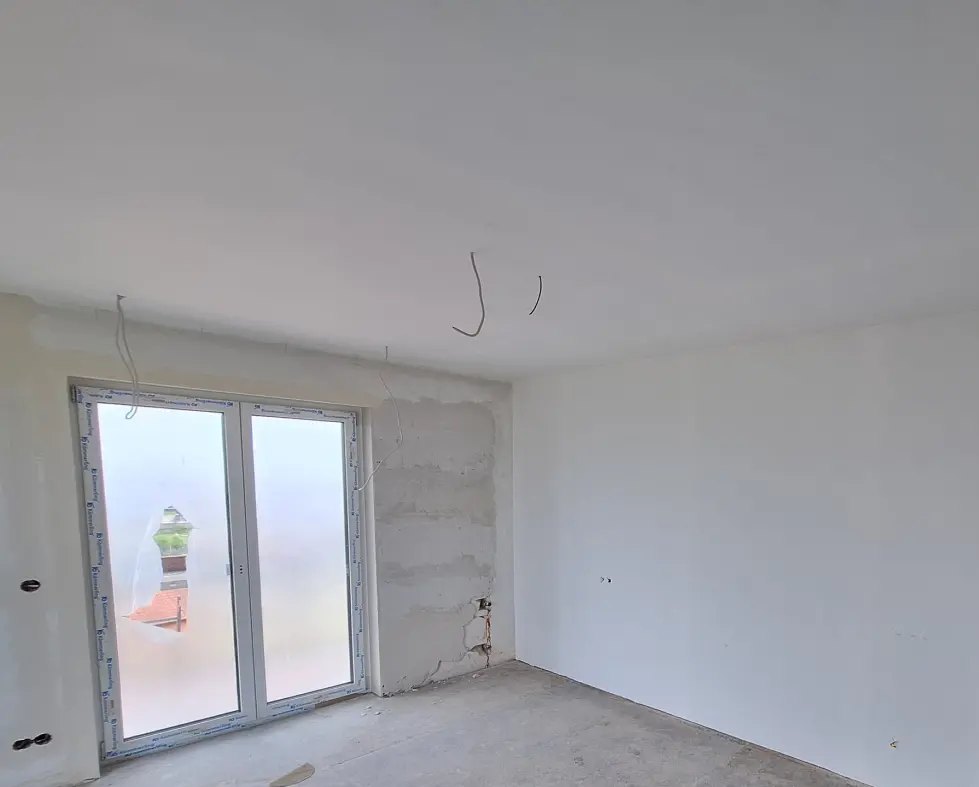 RH by Salm – Zimmer im Rohbau